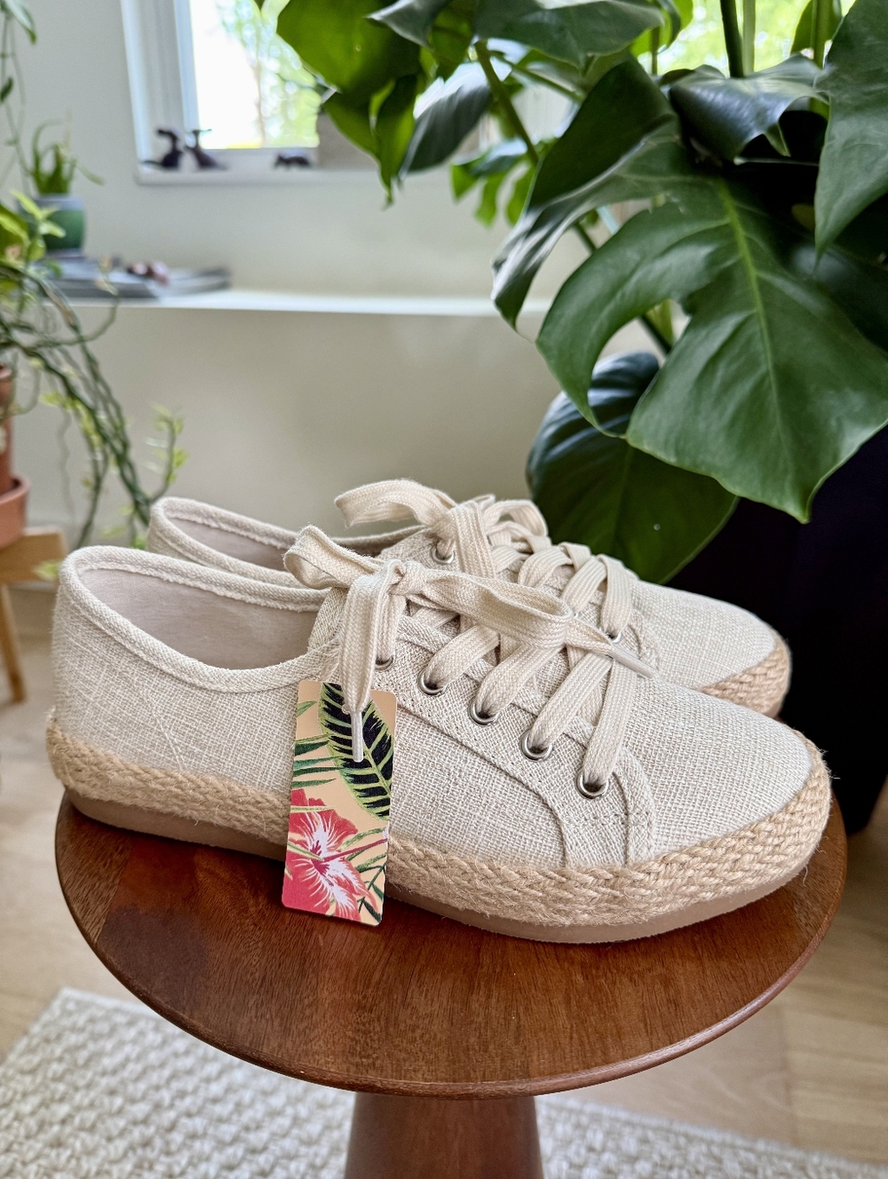 Tommy Bahama Linen Espadrille Sneakers Coastal Chic Beige Lace Up Summer Shoes